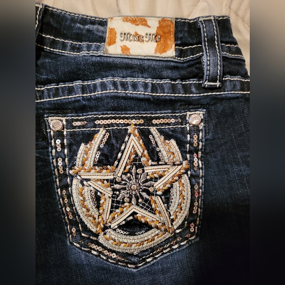 Miss Me curvy skinny sz 10/30 extra short